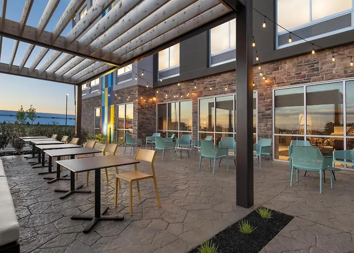 Home2 Suites By Hilton Burlington, Nj